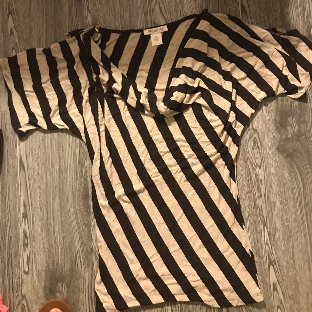 Arden B striped top size xs